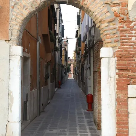 Welc Om Tre Archi Guest house Venice